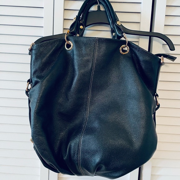 Gorgeous Pebble Leather Tote - Picture 1 of 9